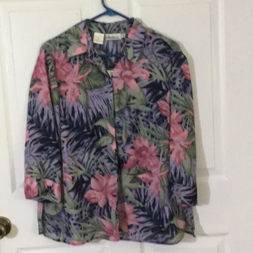 Lovely multi colored 2 piece blouse